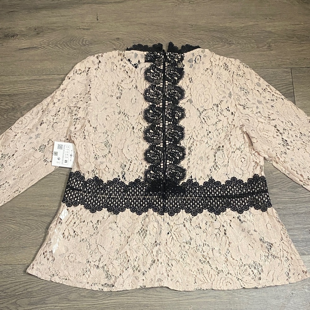 NWT Zara Lace Peplum Blouse in Cream and Black - Picture 8 of 11